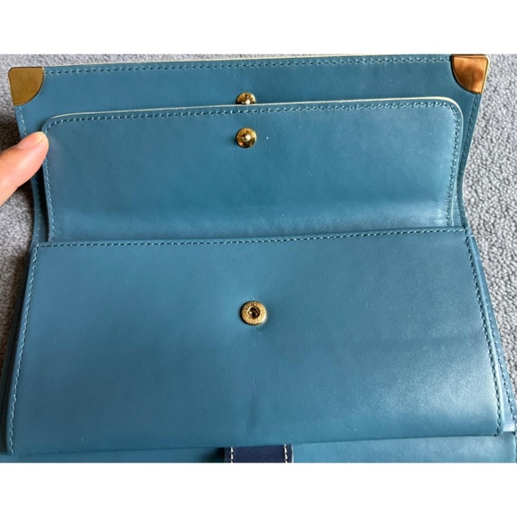 Louis Vuitton Suhali International Wallet - Picture 10 of 12